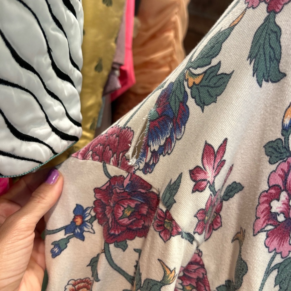 90s Floral Robe - Picture 8 of 9